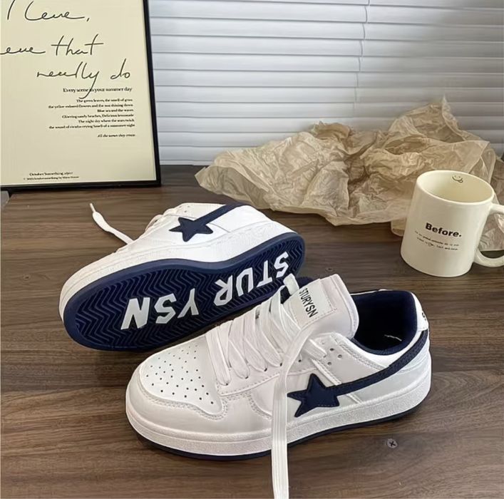 Кроссовка синяя “Nordinary”