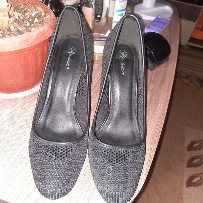 Туфли .Классика. Каблук высокий,устойчивый.