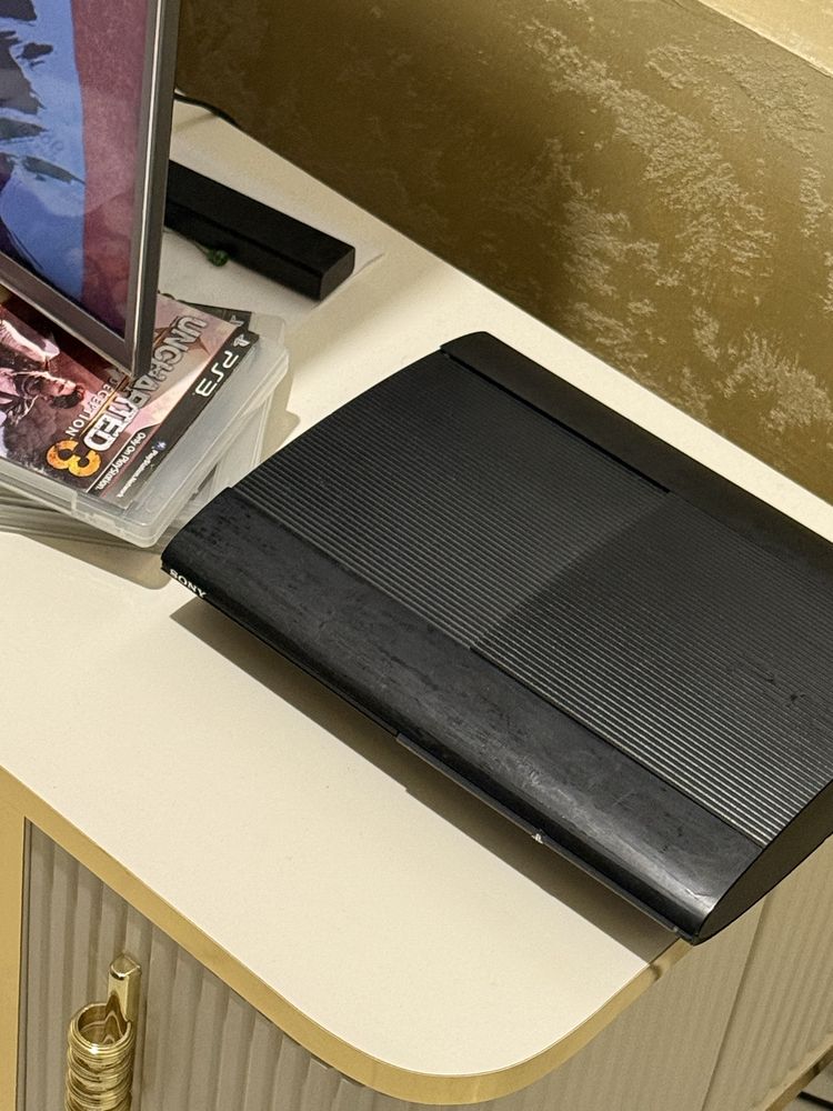 Ps3 super Slim 12 Gb