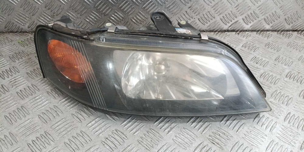 Фарове Mitsubishi Space Star 2002г.