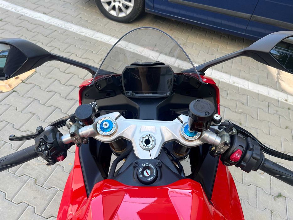 Ducati Panigale V2 S 2025