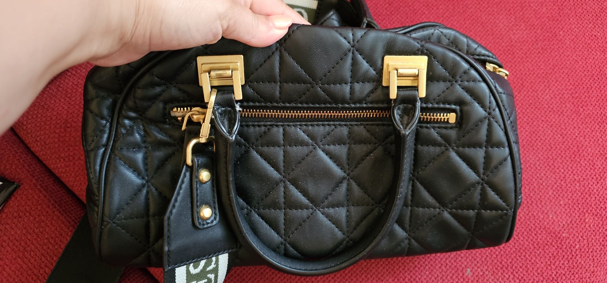 Чанта Guess С протмоненце