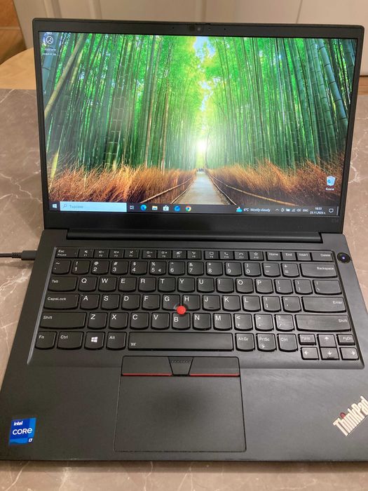 Lenovo E14, FHD-14.0" NVIDIA MX450, i7-1165G7, 16 Gb Ram, 256Gb NVMe