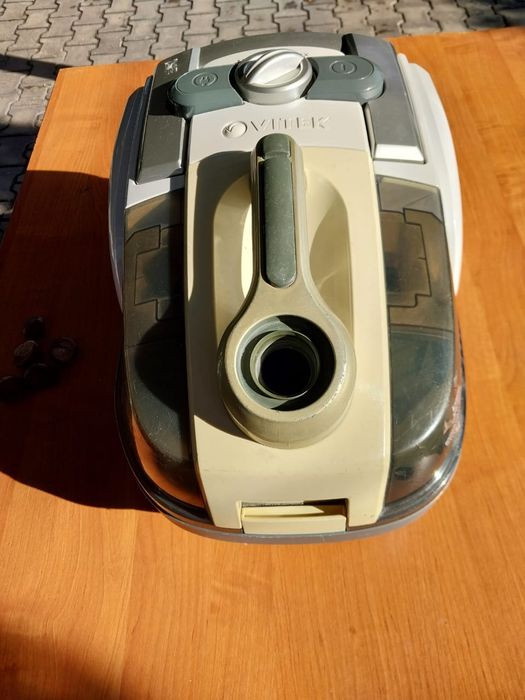 Продам пылесос Vitek