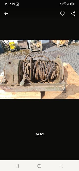 Vând troliu forestier mecanic