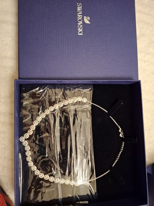 Colier cu pietre Swarovski nou