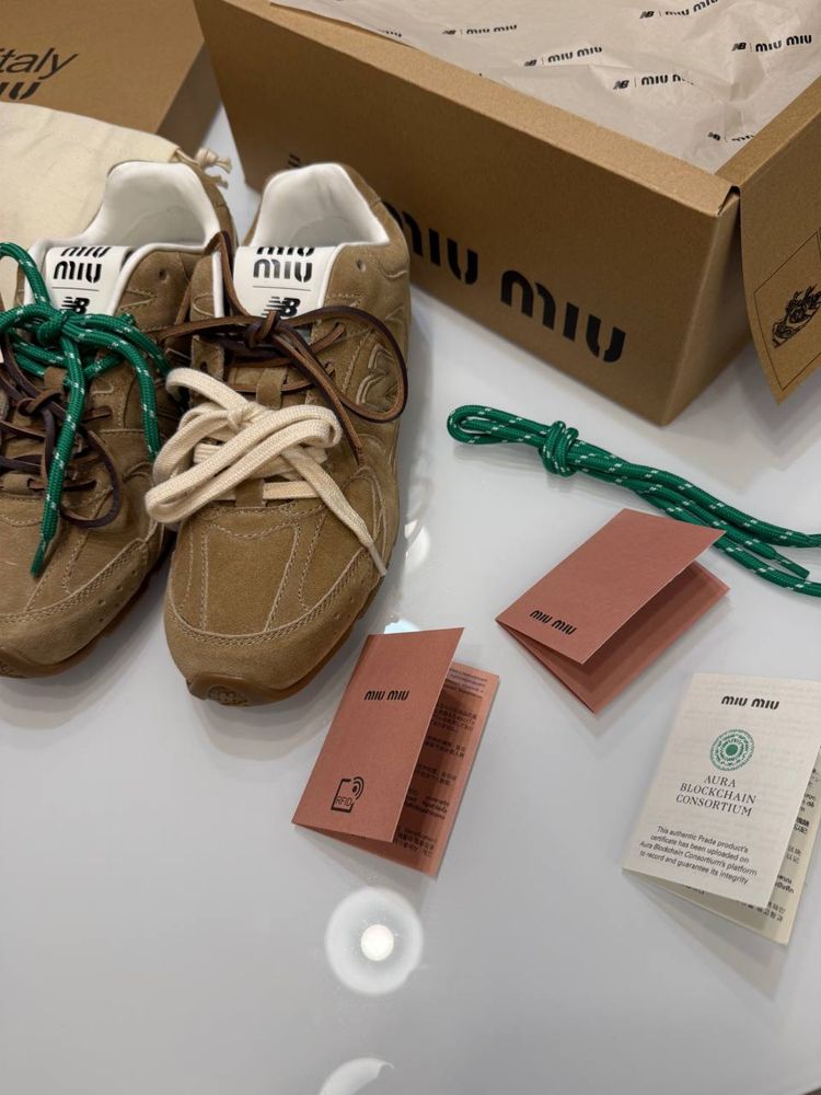Miu miu x new balance 530