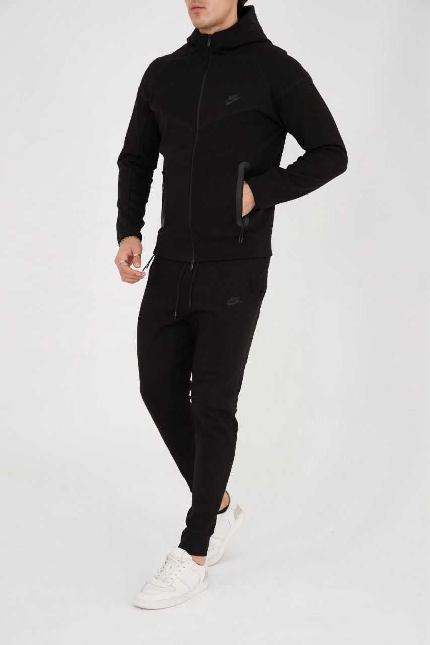 Trening Nike Tech Fleece, Model NOU 2024 -Calitate Premium baieti fete