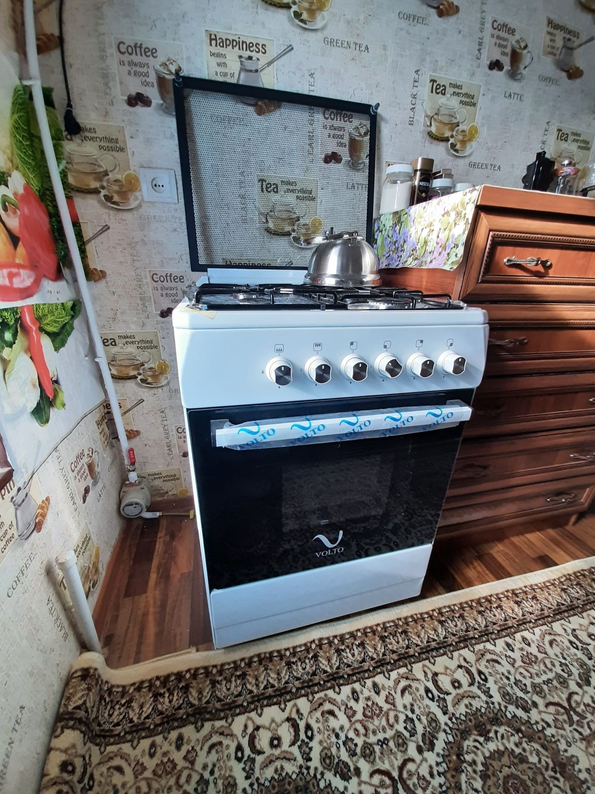 Сдаётся 2 комнатная  квартира   в 6 жтаже без лифта  город