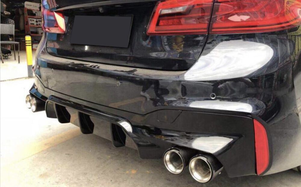 Бмв Г30 Г31 Оребрен Дифузьор / Добавка за задна броня BMW G30 G31