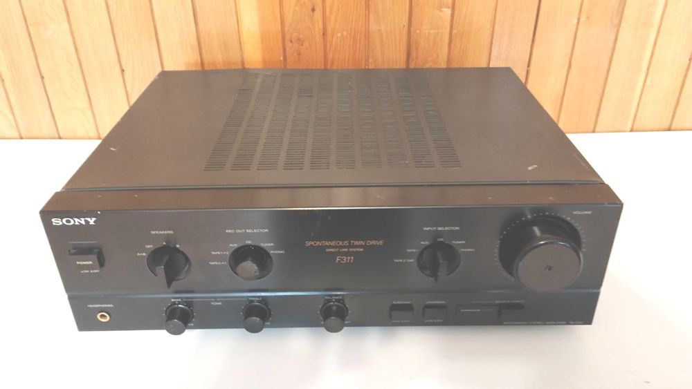 amplificator Sony taf311 radio casetofon