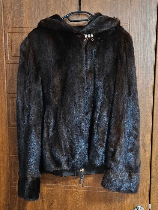 Дамско палто от естествена норка с качулка