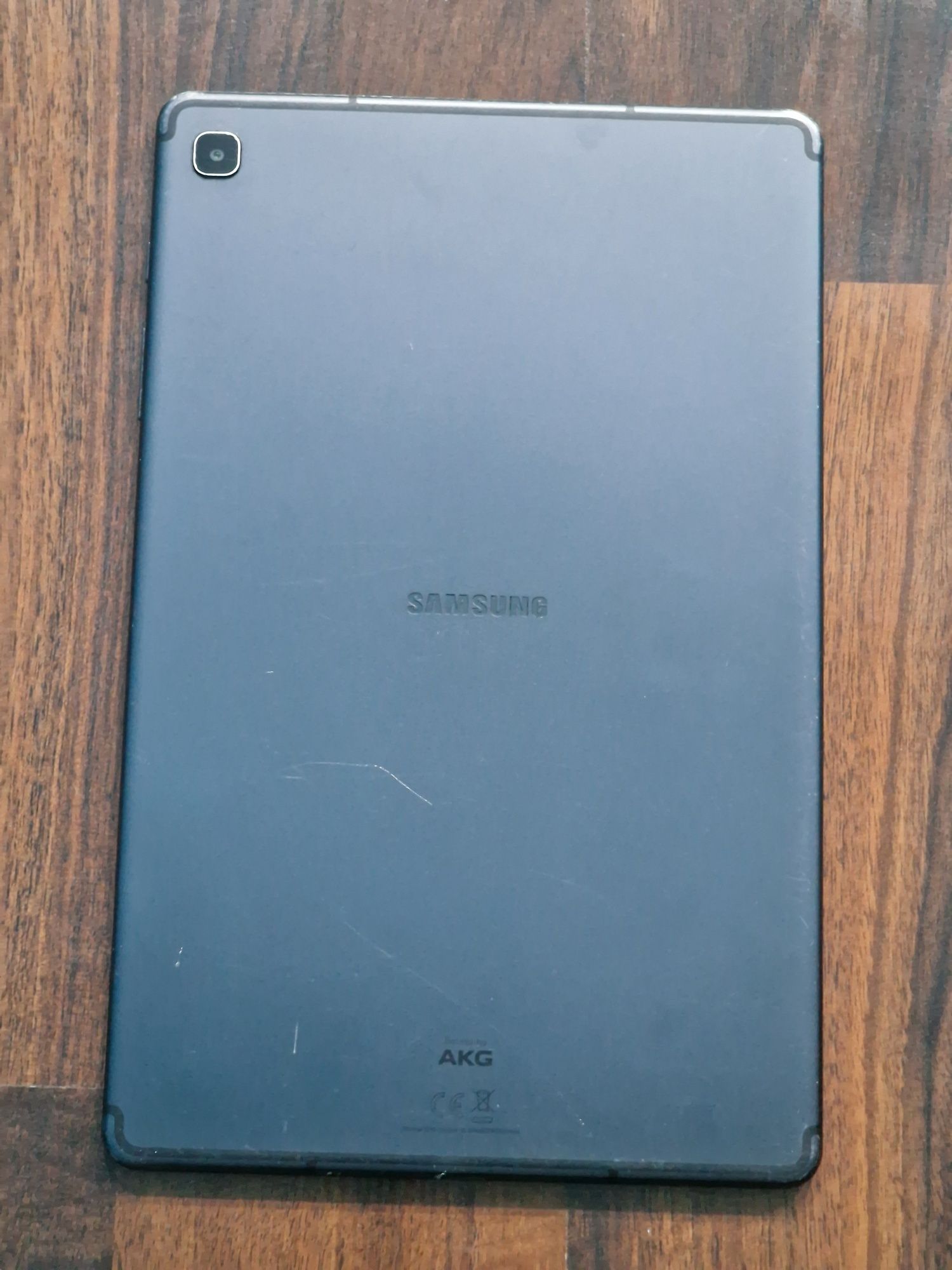Samsung tab S6 Lite și două Samsung tab A 2019