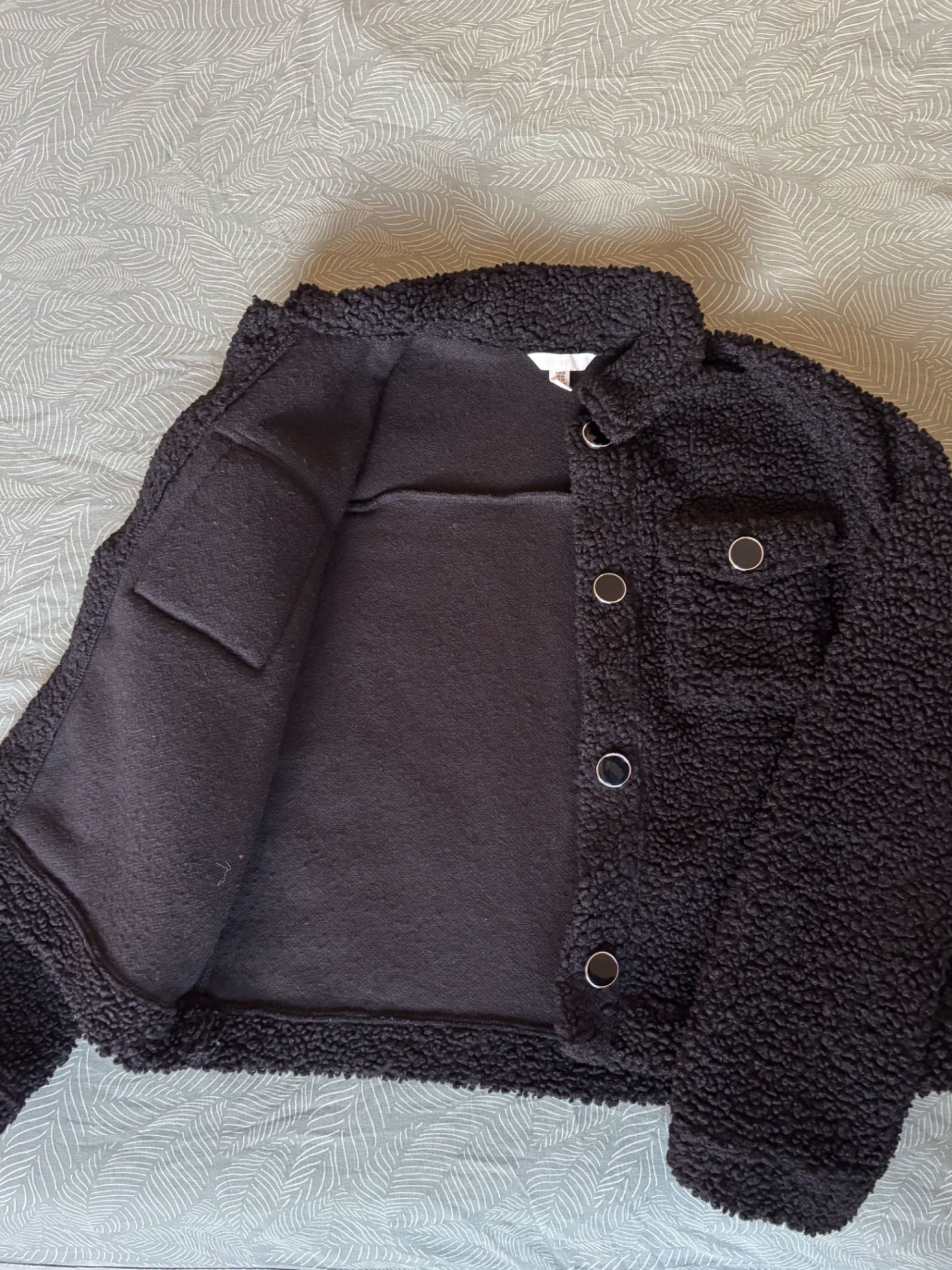 Черно Яке/Жилетка H&M