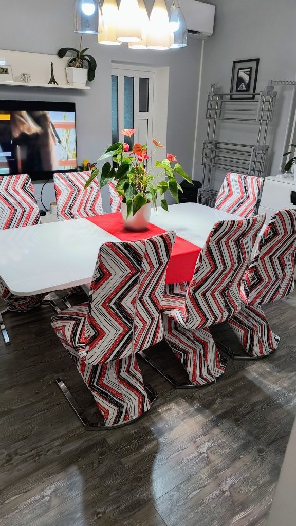 Трапезна маса с комплект столове