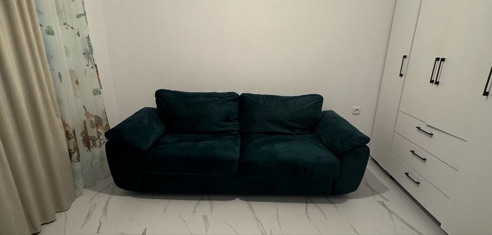 Canapea extensibilă cu saltea inclusă, tip pat matrimonial