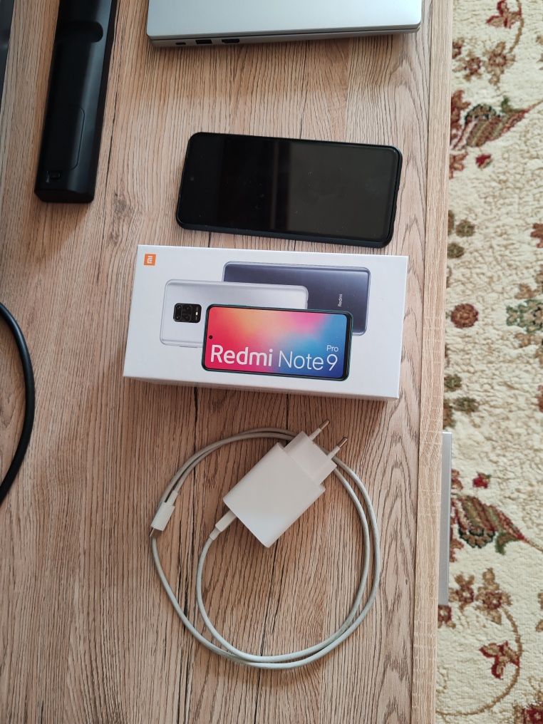 Продаю смартфон Xiaomi redmi note 9 pro