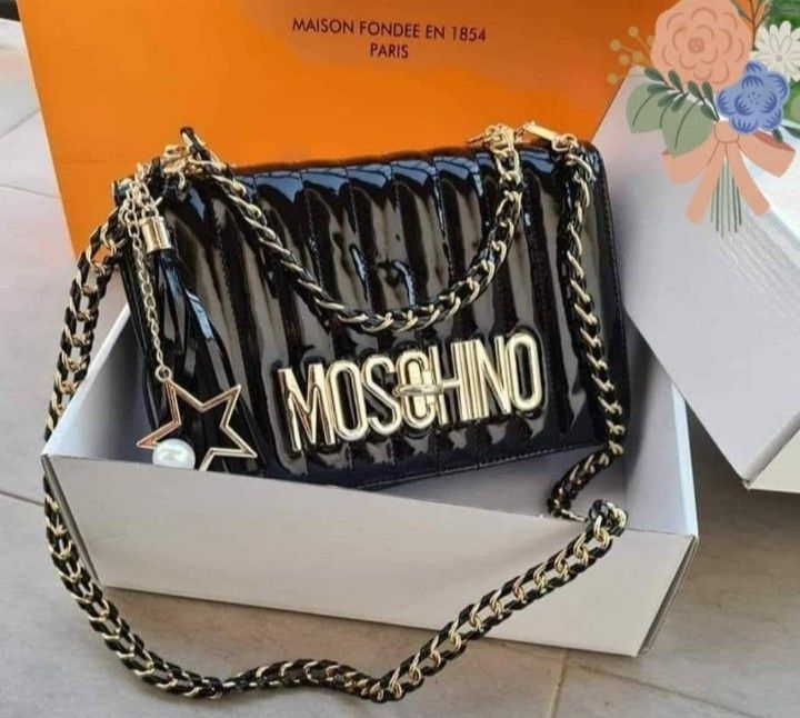 Set Moschino(geanta +curea),logo metalic auriu