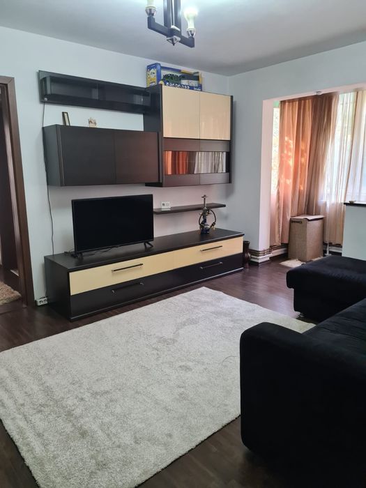 Vând apartament 2 cam.Brazda