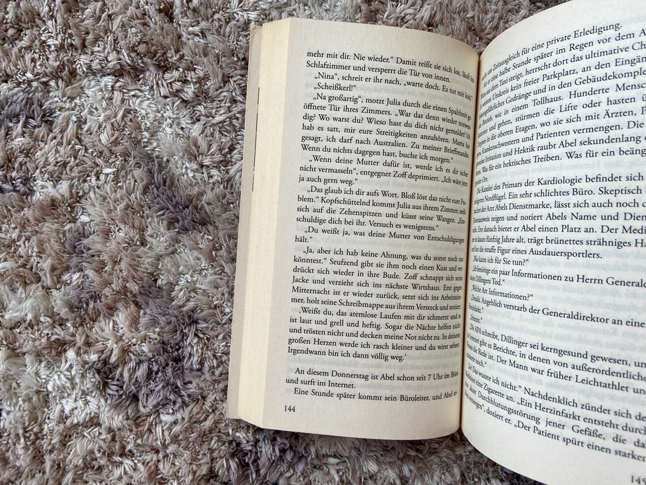 Abfangjäger - книга на немски език, Hans-Peter Vertacnik, в Австрия