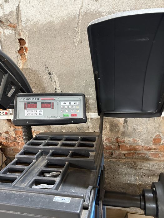 Elevator tip foarfeca