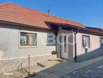 Casa individuala 2 camere 58 mpu curte si gradina 332 mp Cisnadie