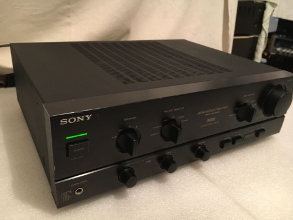 Усилвател Sony TA-F270