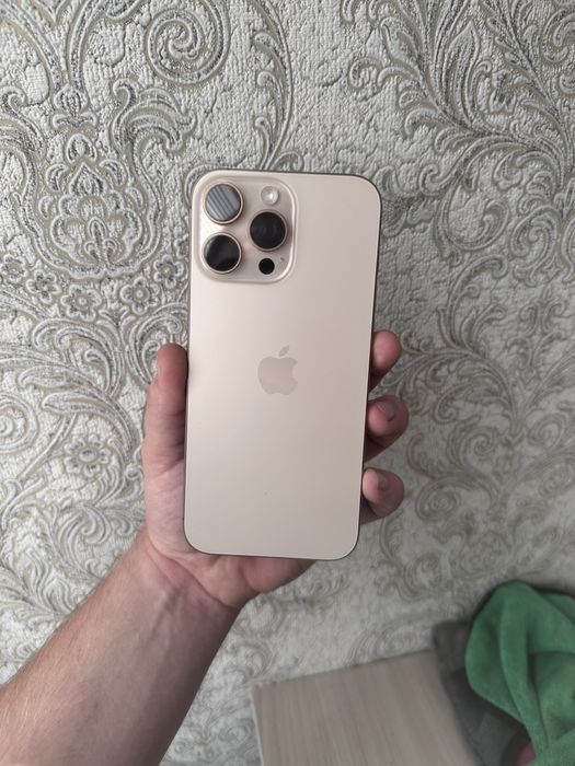 Iphone 16 pro max в отличном состоянии 100 акб
