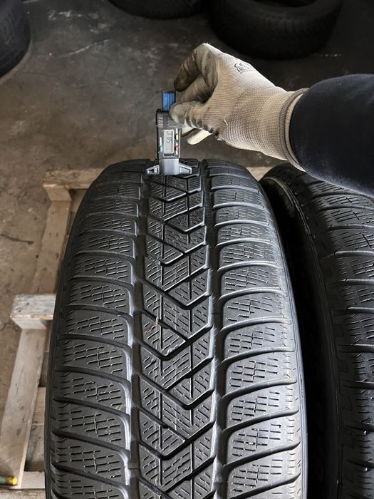 2 anvelope de iarna 255/50/19 pirelli runflat 6 mm!