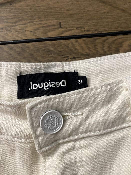 Blugi Desigual noi