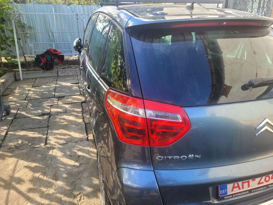 Vând mașina  Citroen C4
