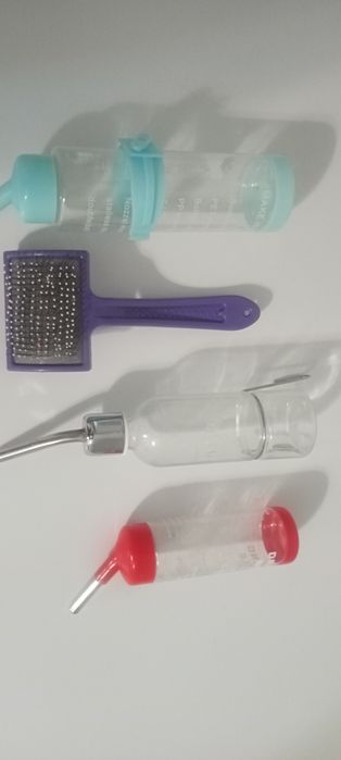 Продам прилки, расческу , кормушку и т.д