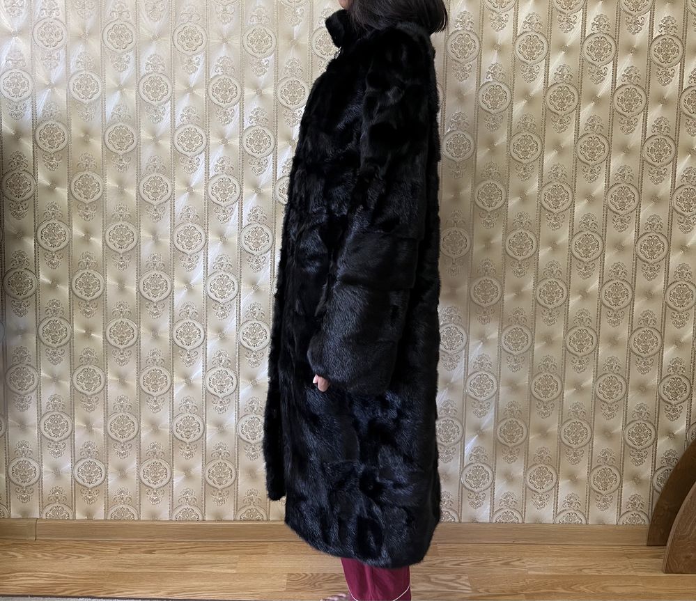 Продам норковую шубу