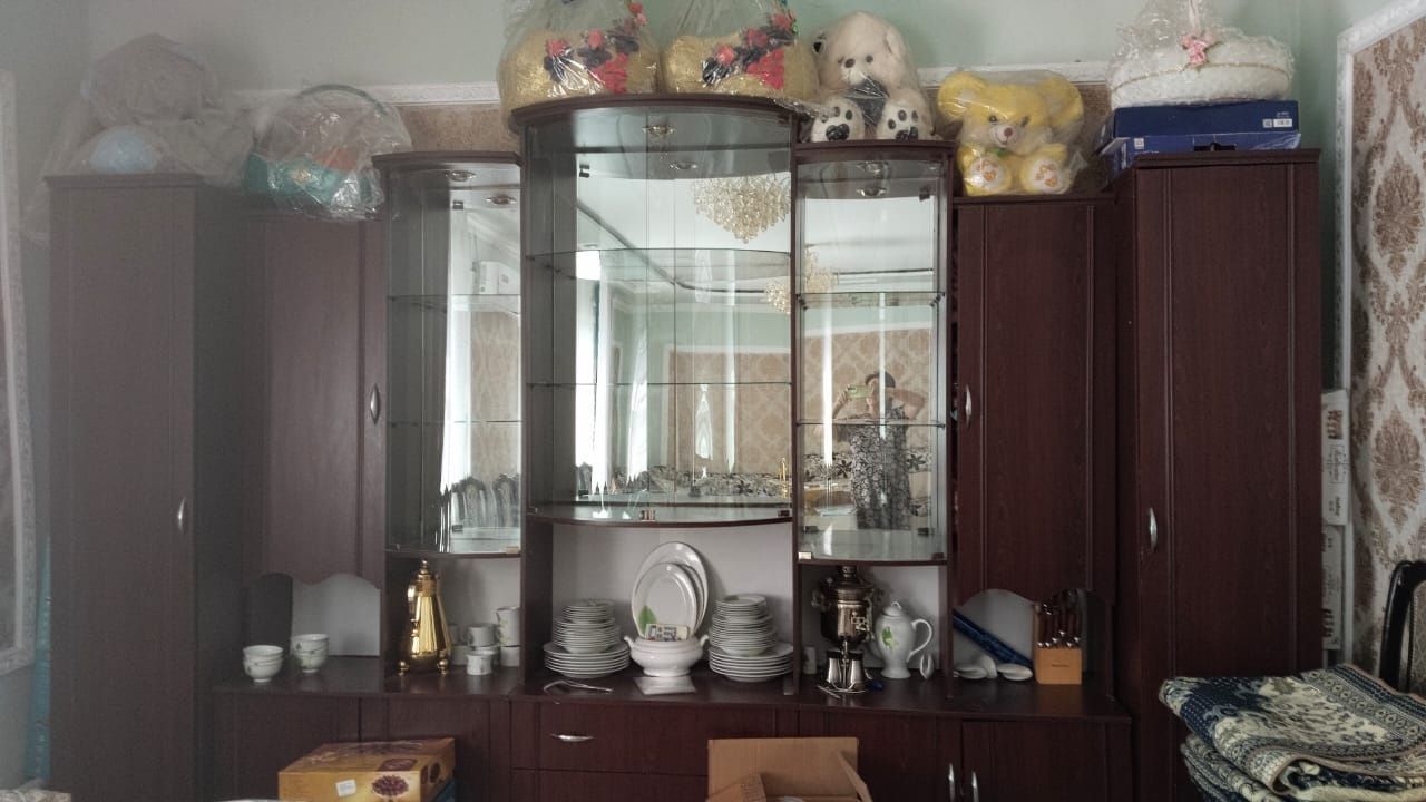 Продаётся гарнитур