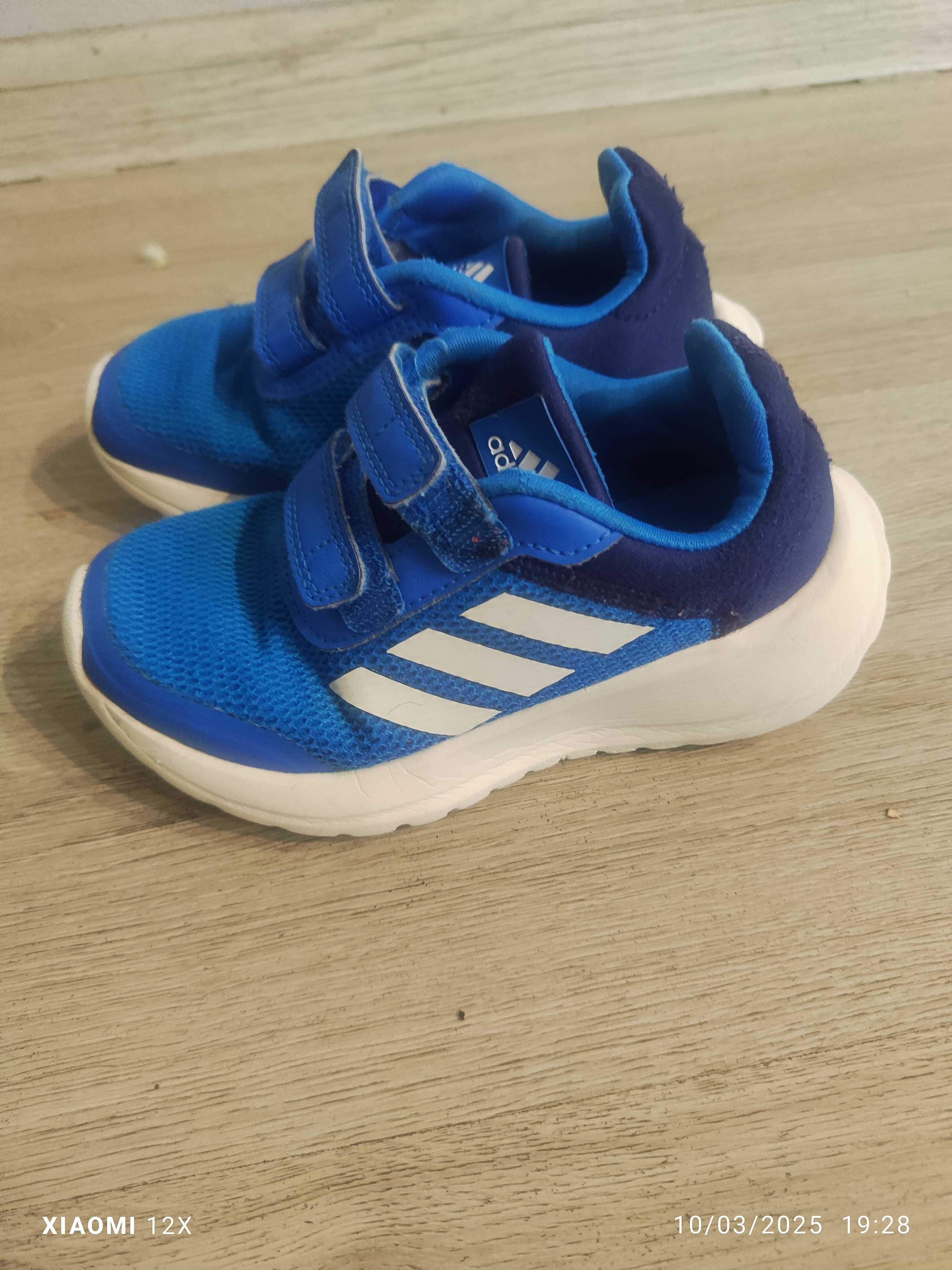 Маратонки adidas-28