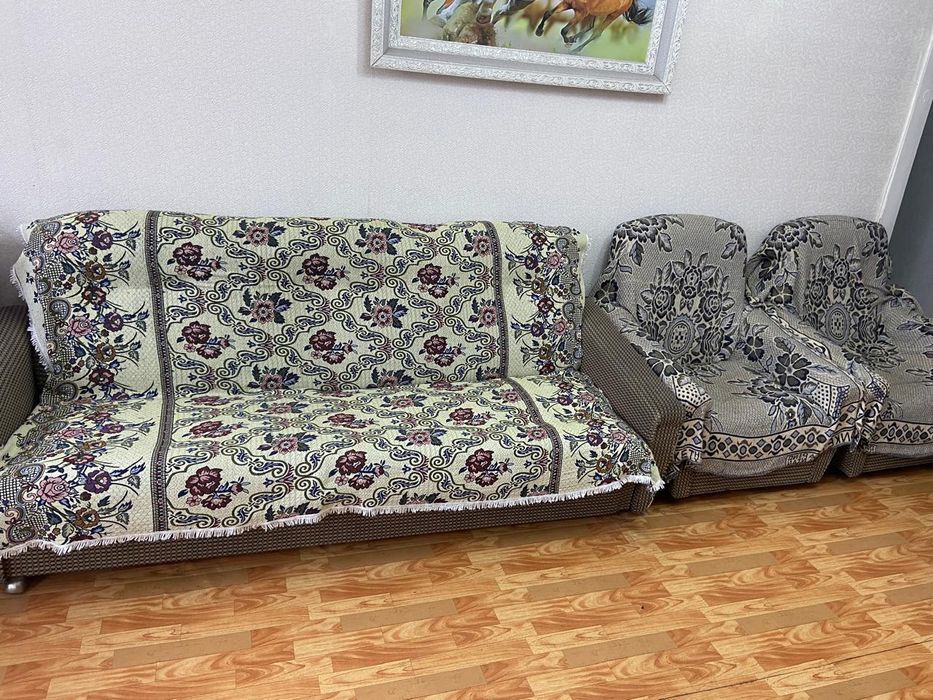 Мебель отдам даром