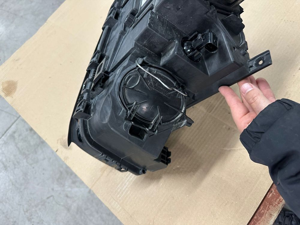 десен фар за bmw x3 e83 LCI 7162192