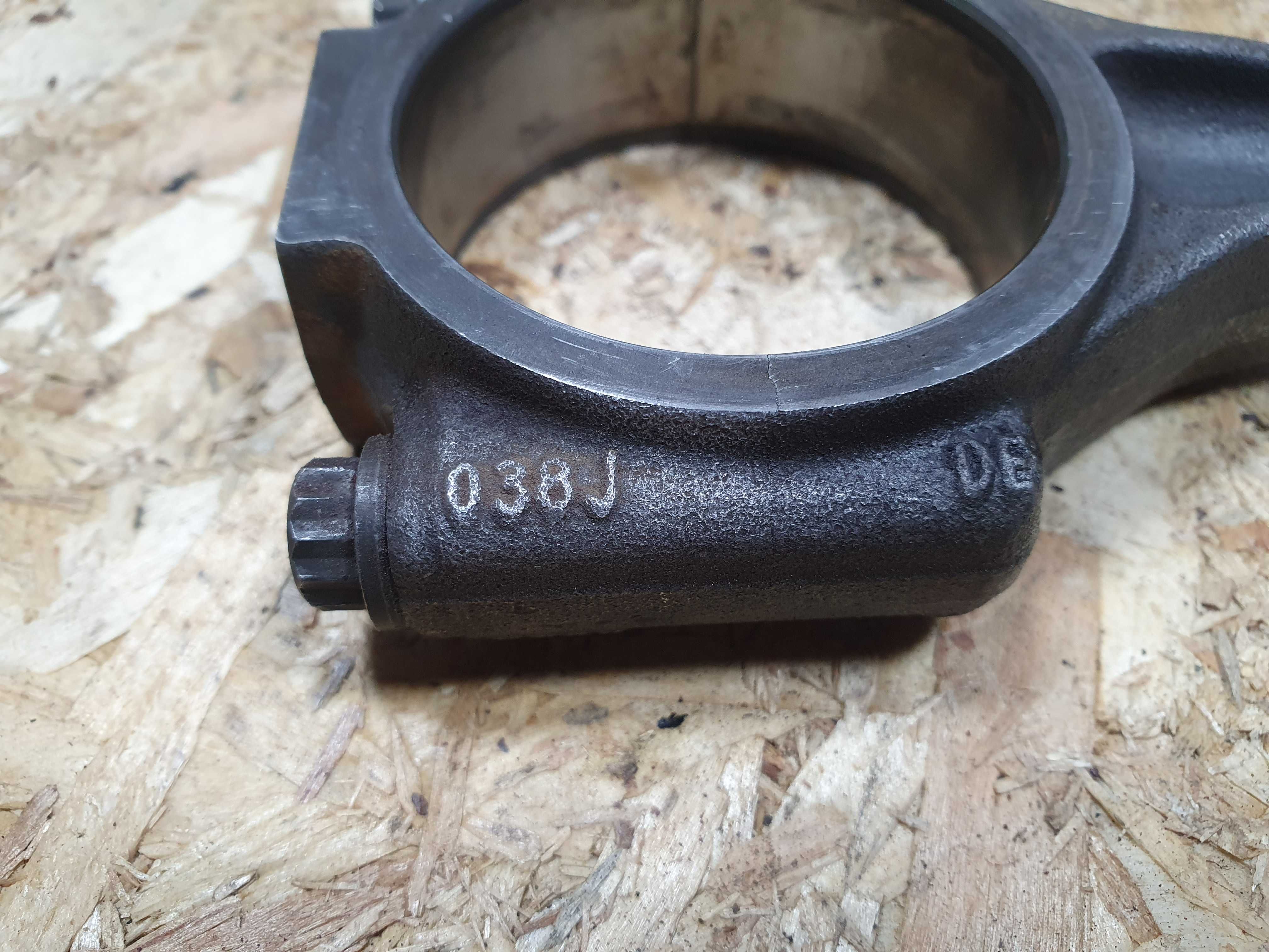 Biela piston Volkswagen Touareg (7L6) 2.5 TDI 2006