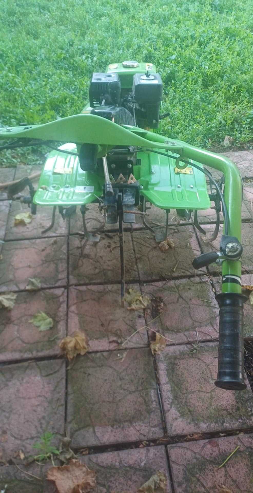 Мотофреза GARDENI с двойно регулируемо кормило