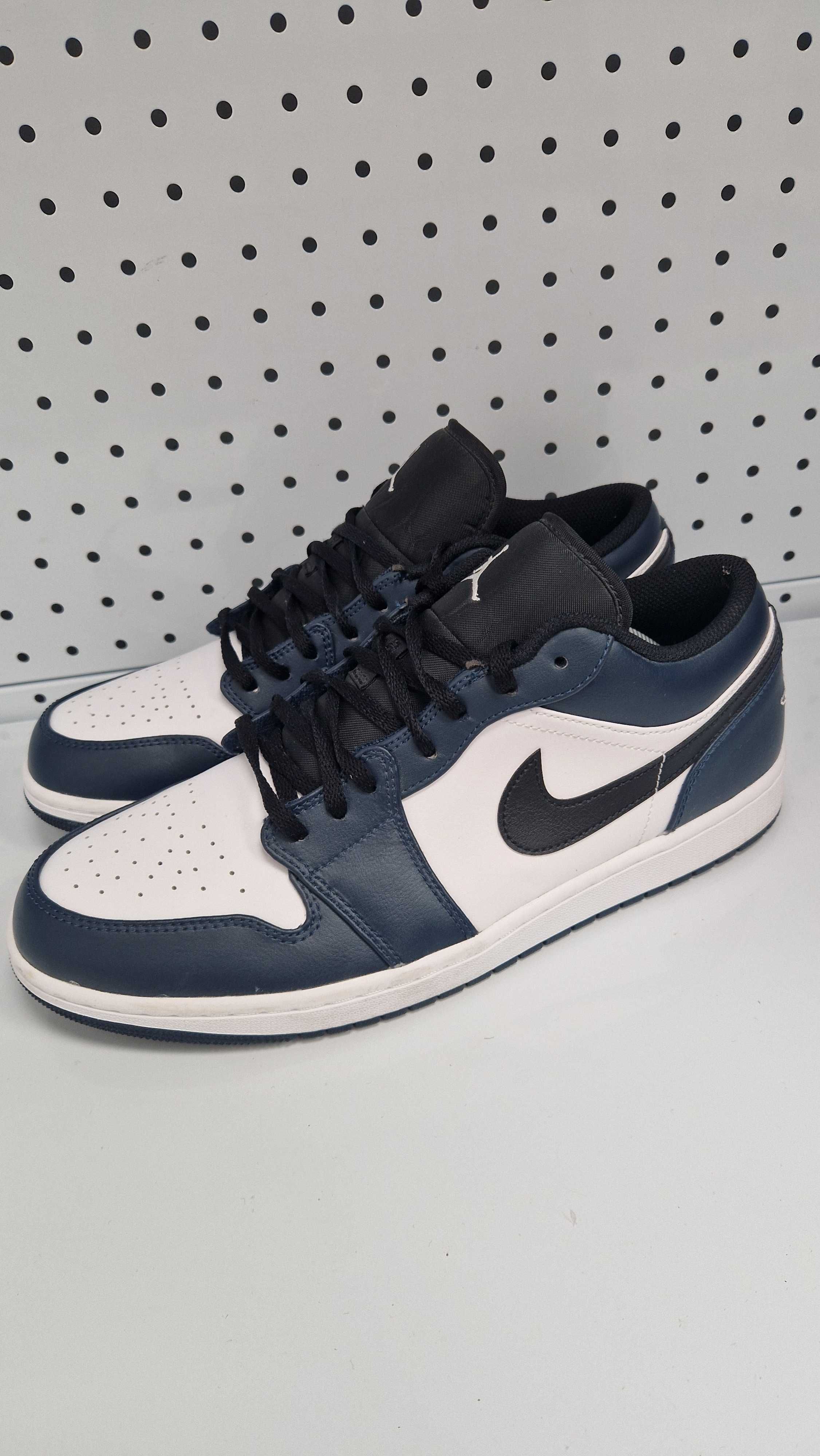 Оригинални мъжки маратонки- Nike Air Jordan Low 1