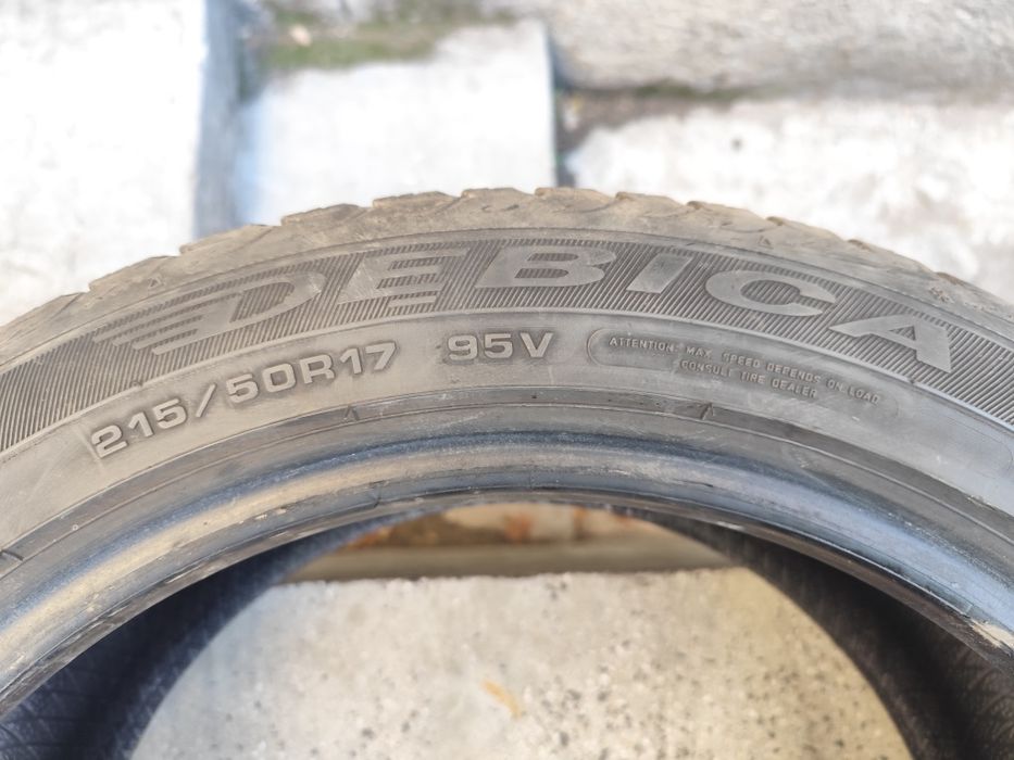 2 бр. Зимни гуми DEBICA FRIGO 215/50/17