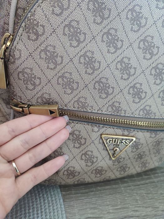Оригинална раница Guess
