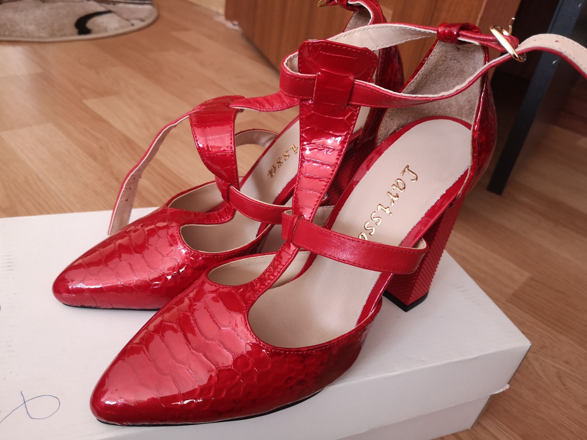 Pantofi Larissa (Pantoful Galben) PIELE - NOI - mărime 36