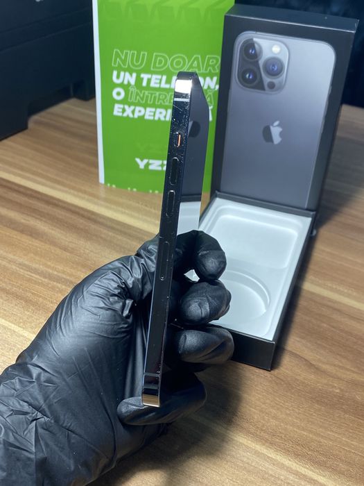 iPhone 13 Pro • 256 GB • Graphite