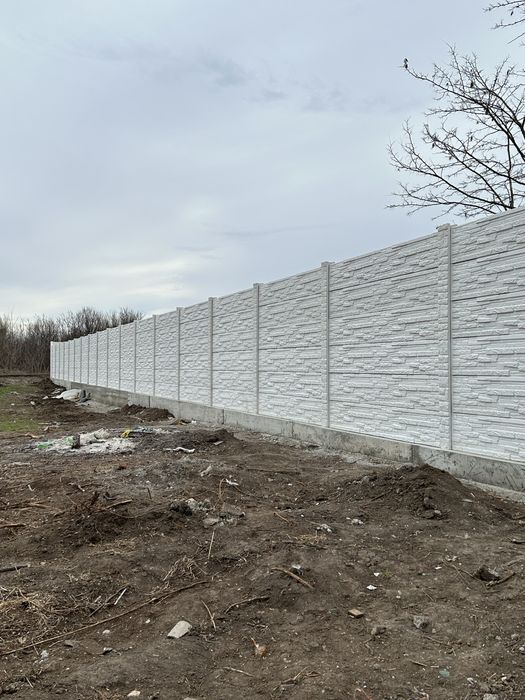 Gard din placi de beton