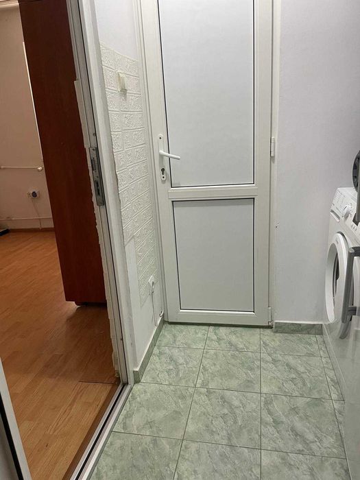 Vand apartament cu 2 camere in Berceni, parter,