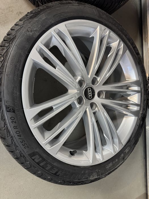 Jante Originale Audi noi R20 A5 A6 A7 A8 echipate iarna michelin noi