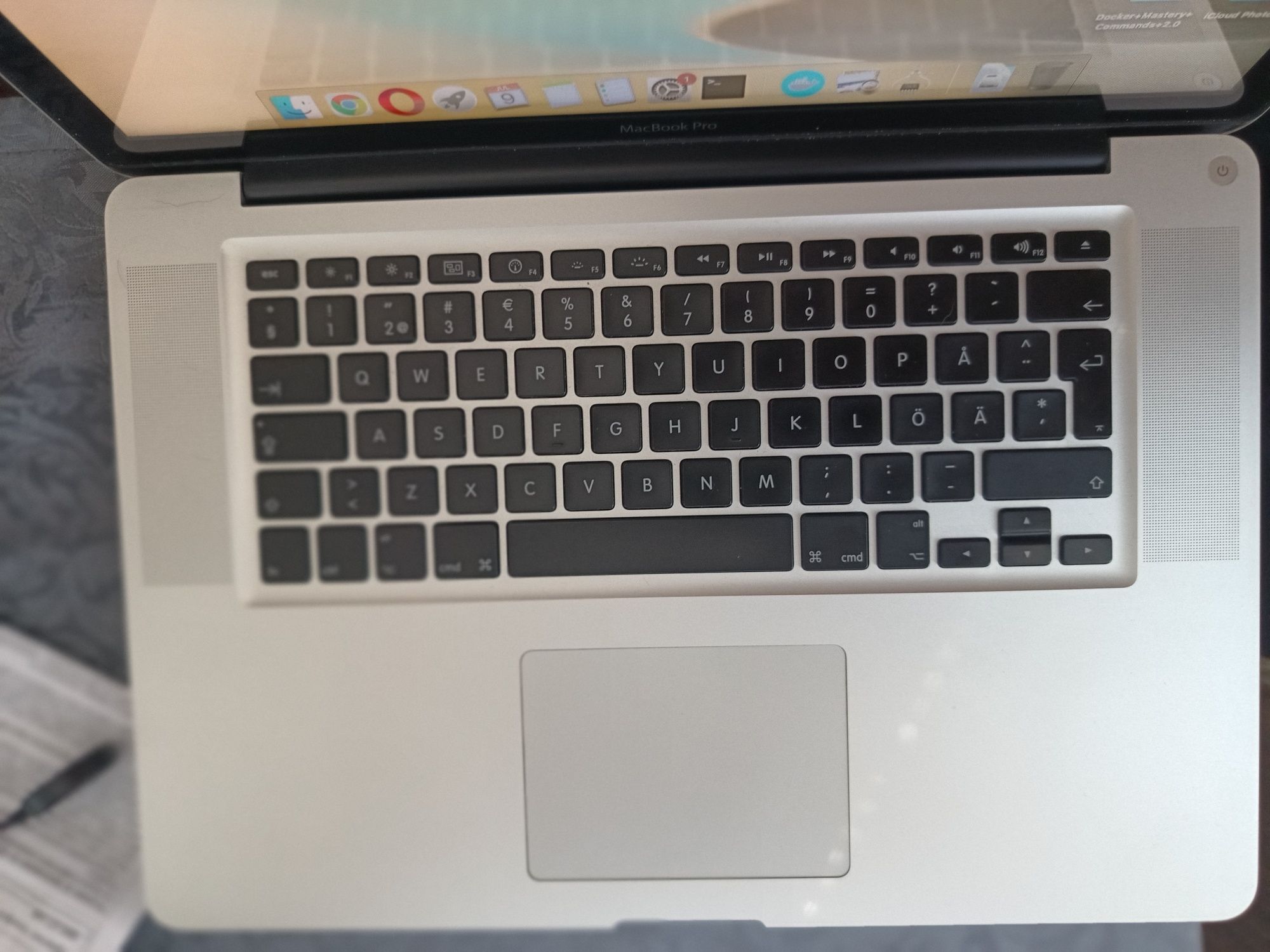 MacBook Pro 15 inch non retina mid 2012 8 Ram SSD