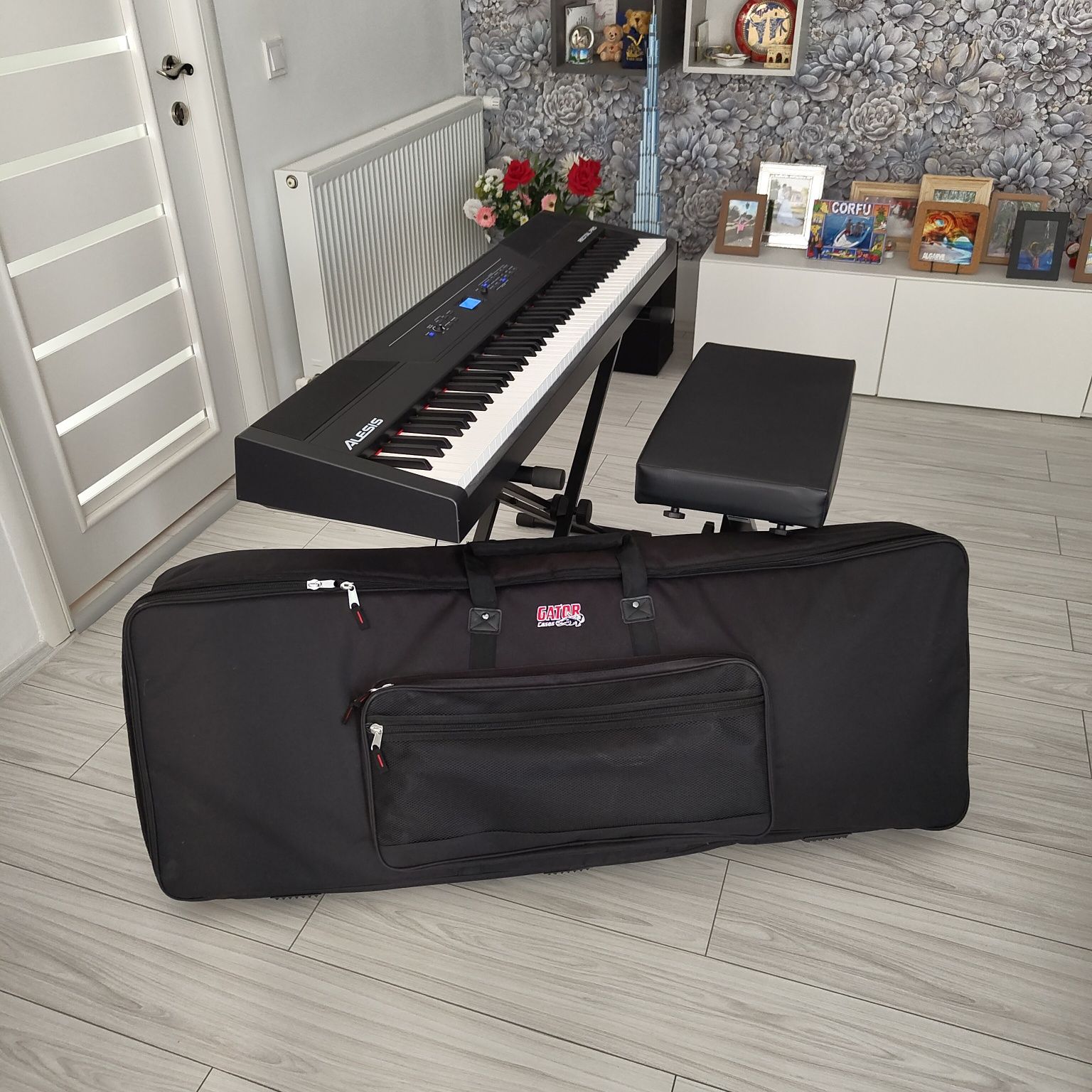 Pian Digital Alesis Recital Pro + Scaun + Husă Profi - Ideal