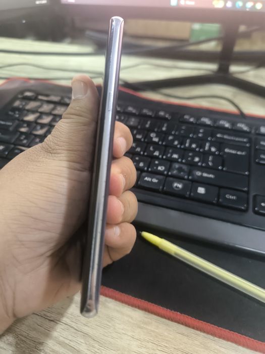 Samsung s8 holati yaxshi